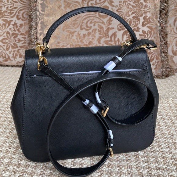 Michael Kors Bridgette MD TH Messenger Black - Picture 6 of 16